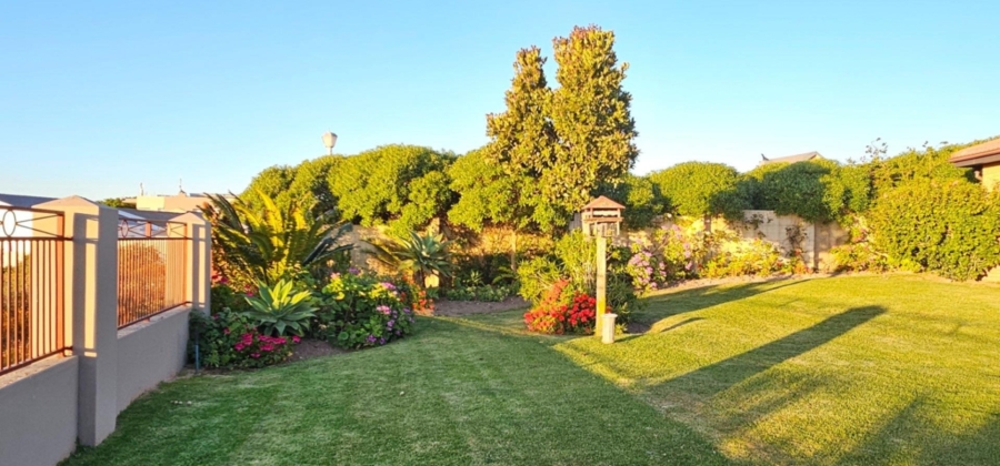 4 Bedroom Property for Sale in Myburgh Park Western Cape